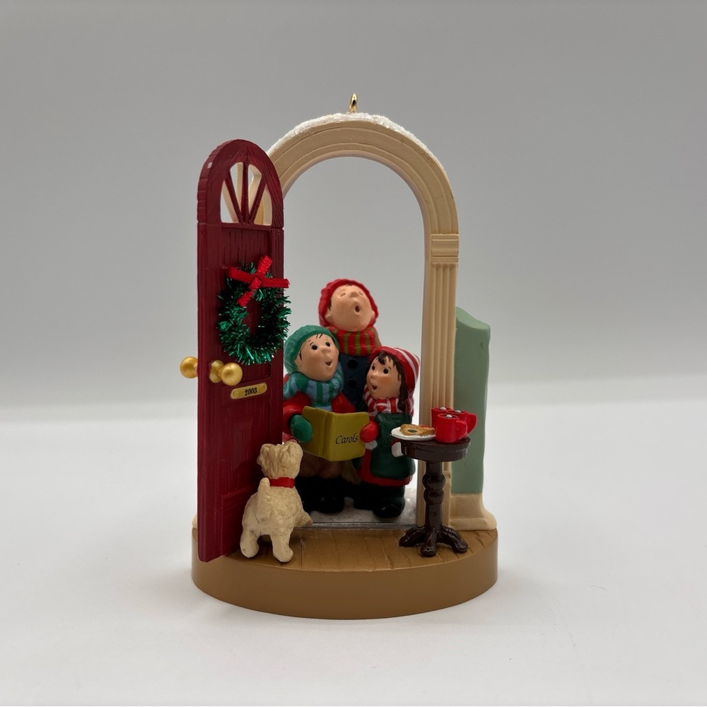 Hallmark Keepsake Ornament 2003 Vintage Caroling At The Door Handcrafted‎